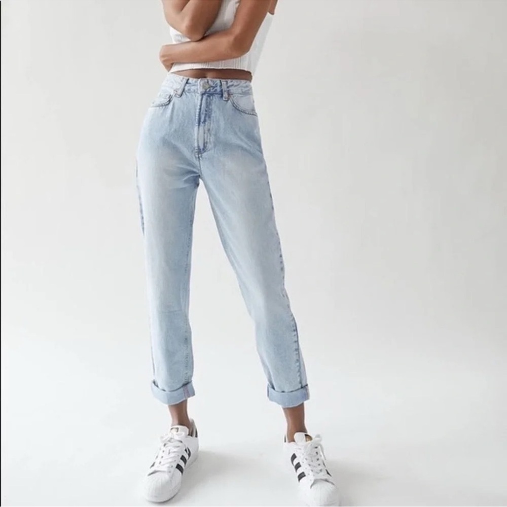 BDG Urban Outfitters Mom High Rise Jeans Size 31